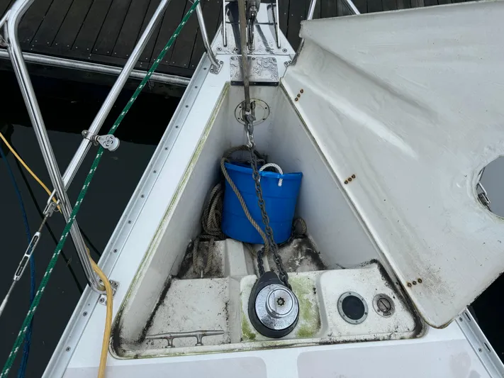 Inishowen Yacht Photos Pics Anchor Windlass