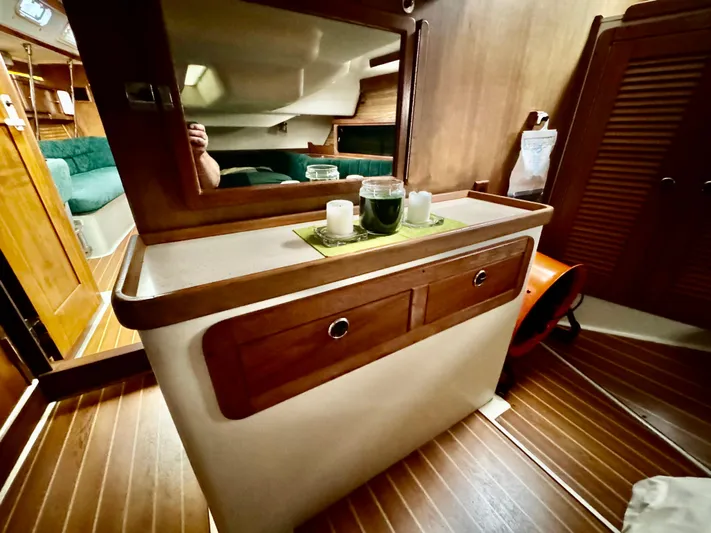 Inishowen Yacht Photos Pics Vanity and Aft Engine Access