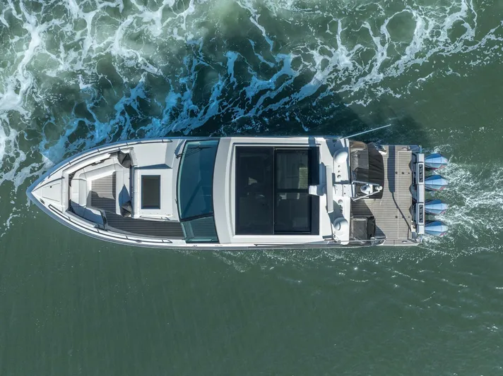  Yacht Photos Pics 2020 Formula 430 Super Sport Crossover - Image 3