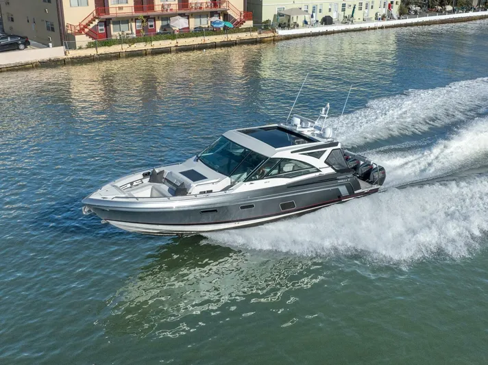  Yacht Photos Pics 2020 Formula 430 Super Sport Crossover - Image 2