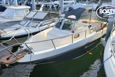 1987 RIO Rio 630 cabin fish