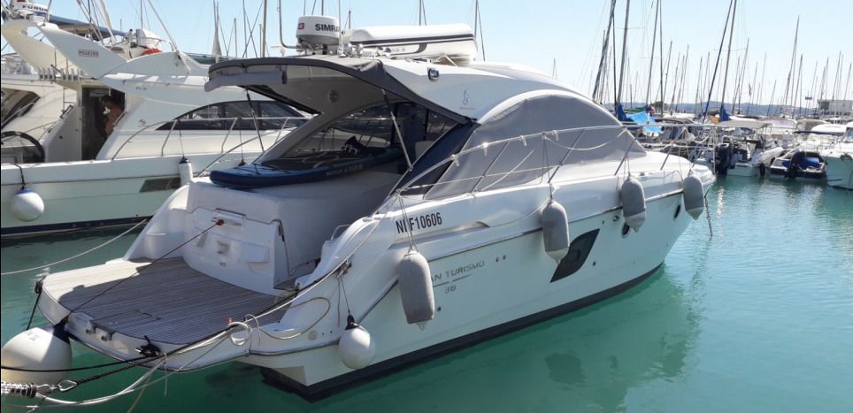 2014 Beneteau Gran Turismo 38