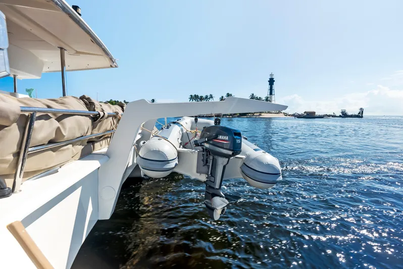 Sundance Yacht Photos Pics 