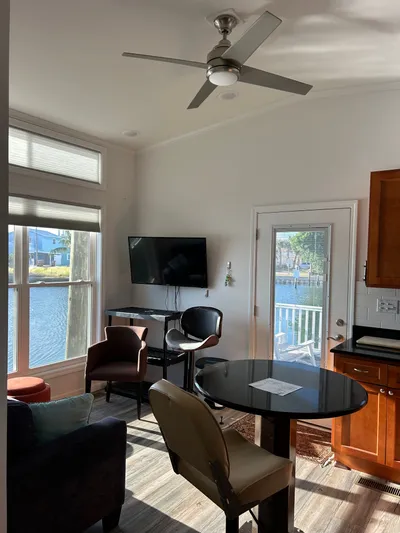  Yacht Photos Pics Living Area