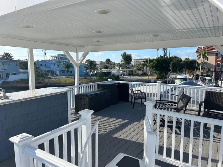  Yacht Photos Pics Rooftop Lounge/BAR