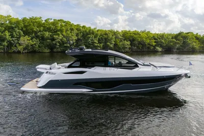 2025 Sunseeker Predator 55