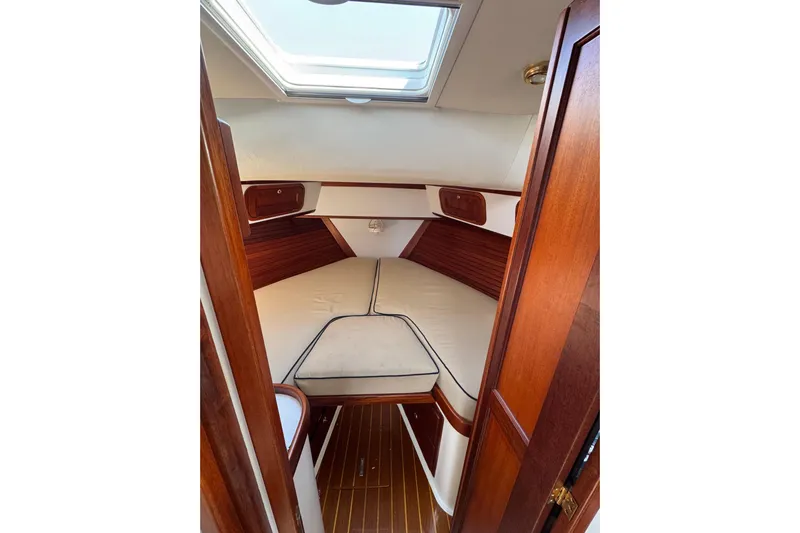 Belle Yacht Photos Pics 