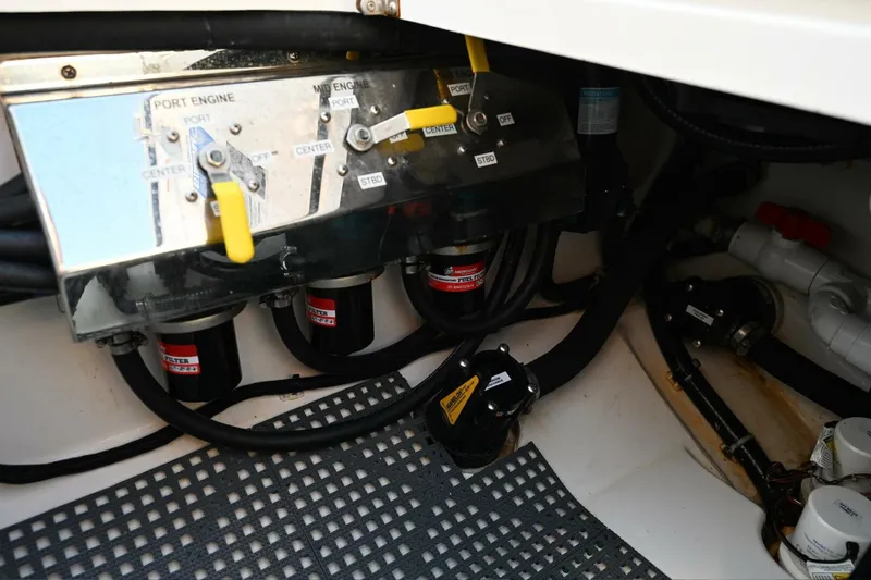 Anuket Yacht Photos Pics 2020 Valhalla Boatworks V-37 - Image 5