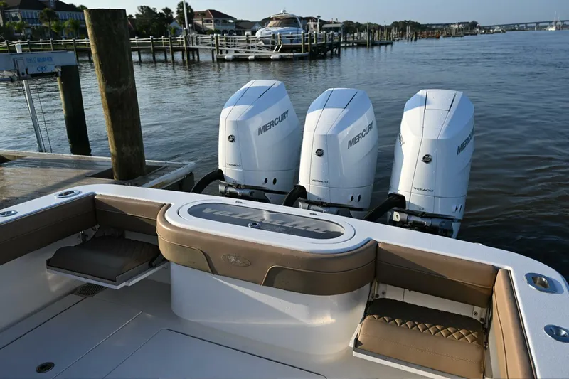 Anuket Yacht Photos Pics 2020 Valhalla Boatworks V-37 - Image 14