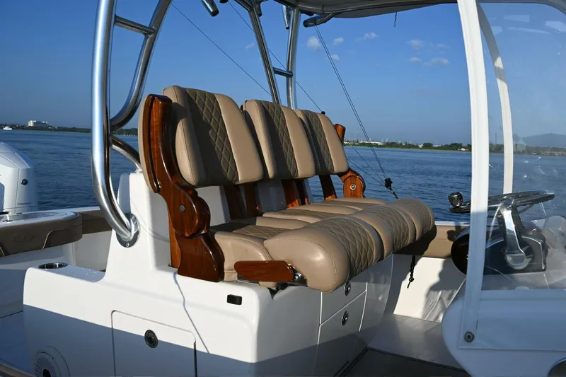 Anuket Yacht Photos Pics 2020 Valhalla Boatworks V-37 - Image 16