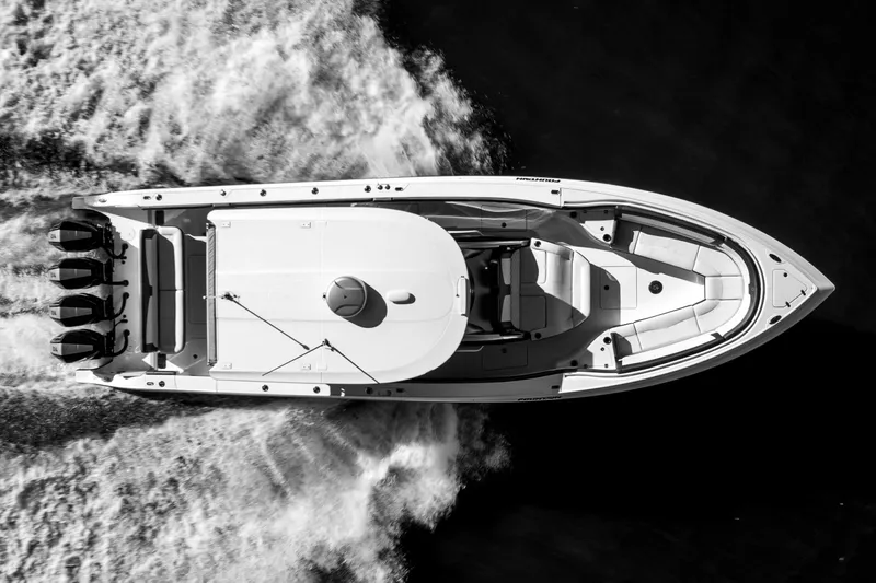 In Too Deep Yacht Photos Pics 