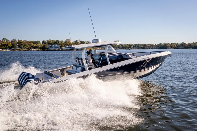 In Too Deep Yacht Photos Pics 