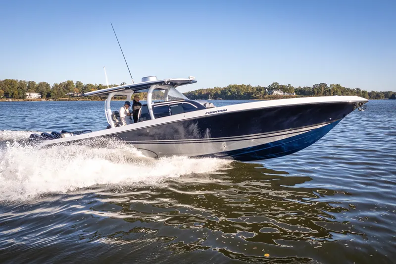 In Too Deep Yacht Photos Pics 