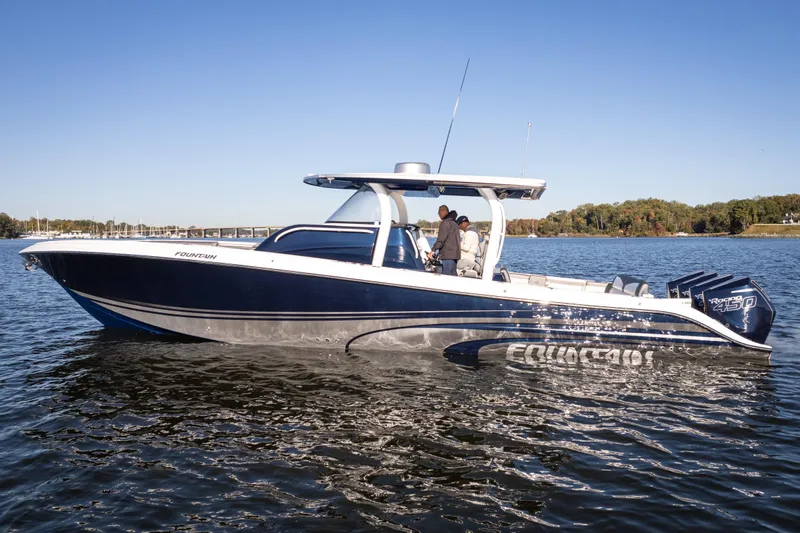 In Too Deep Yacht Photos Pics 