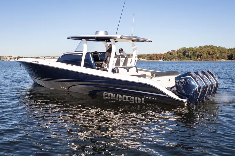 In Too Deep Yacht Photos Pics 