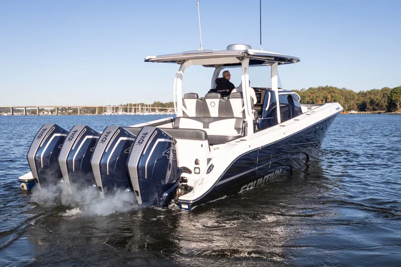 In Too Deep Yacht Photos Pics 