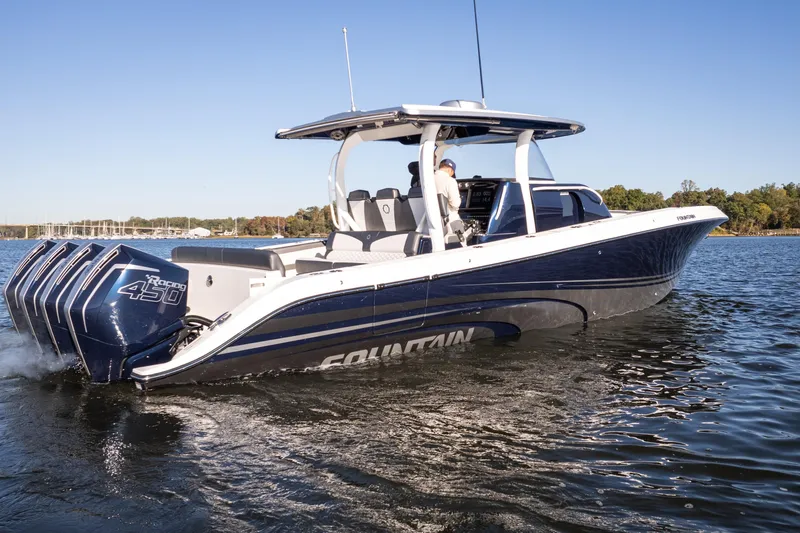 In Too Deep Yacht Photos Pics 