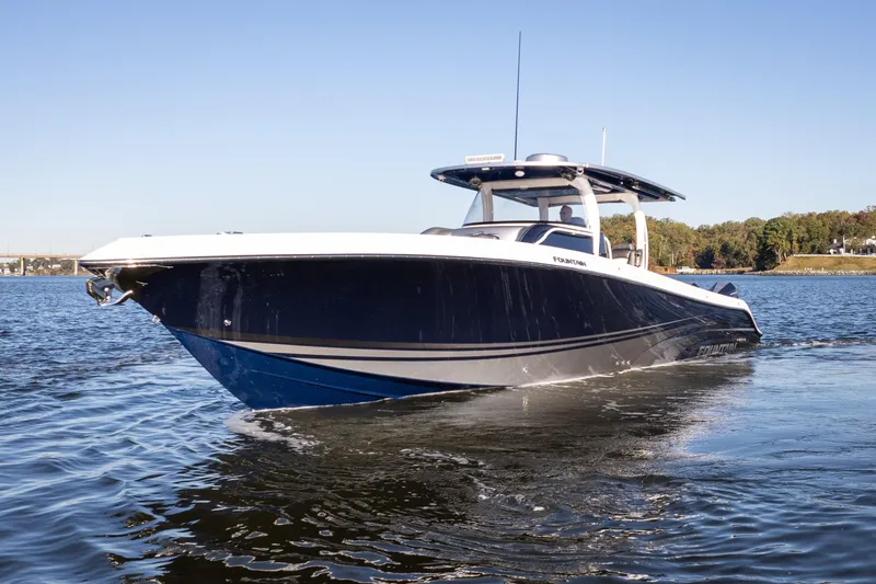 In Too Deep Yacht Photos Pics 