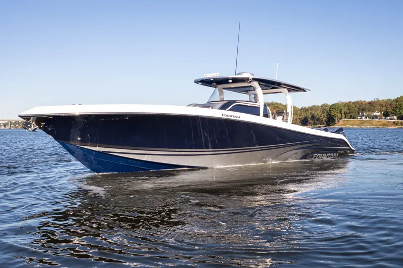 In Too Deep Yacht Photos Pics 