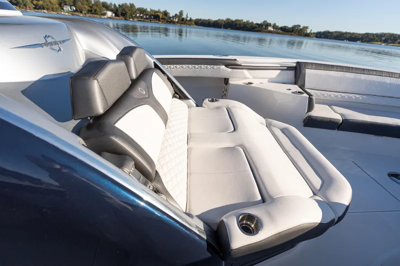 In Too Deep Yacht Photos Pics 