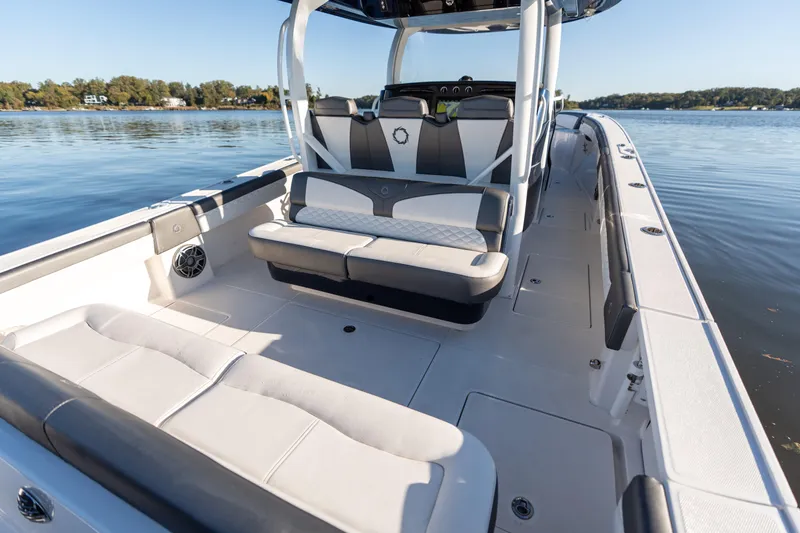 In Too Deep Yacht Photos Pics 