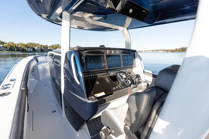 In Too Deep Yacht Photos Pics 