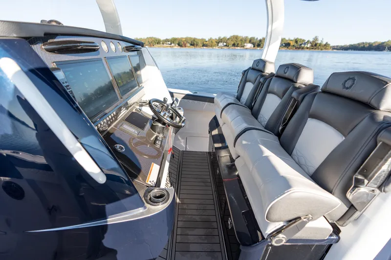 In Too Deep Yacht Photos Pics 