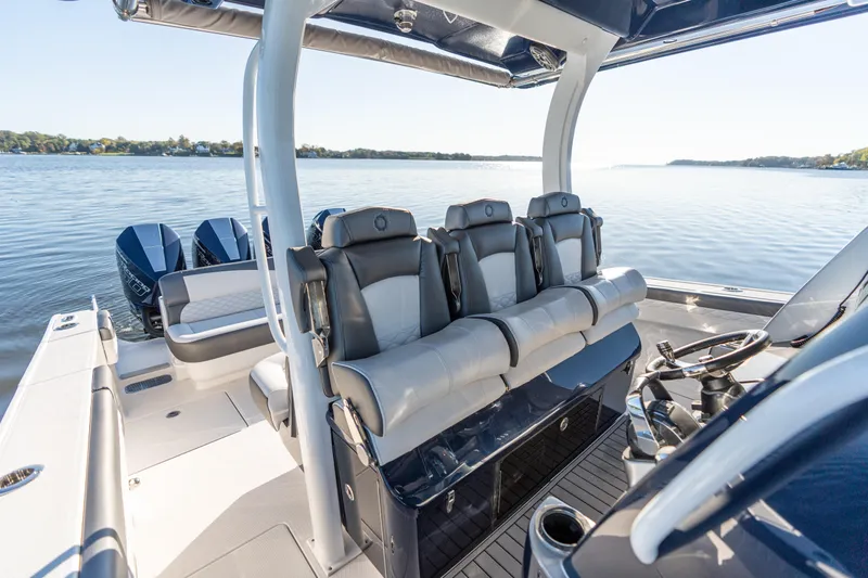 In Too Deep Yacht Photos Pics 