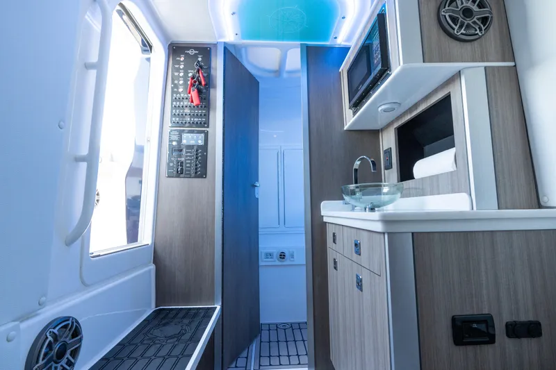 In Too Deep Yacht Photos Pics 