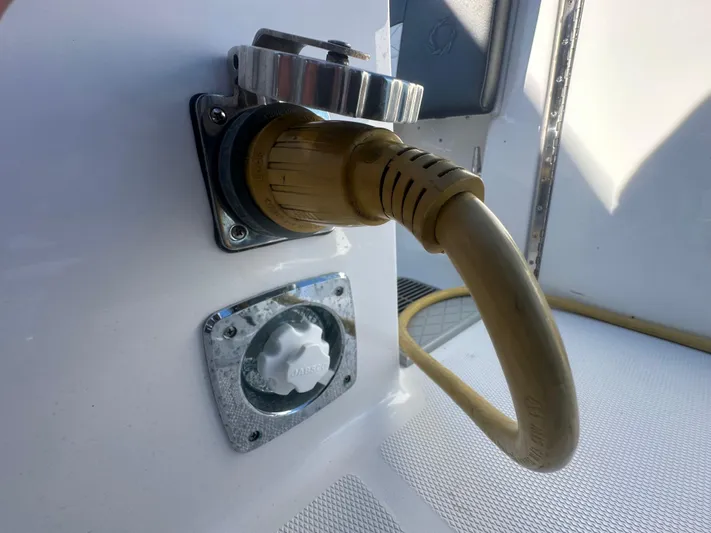 In Too Deep Yacht Photos Pics 