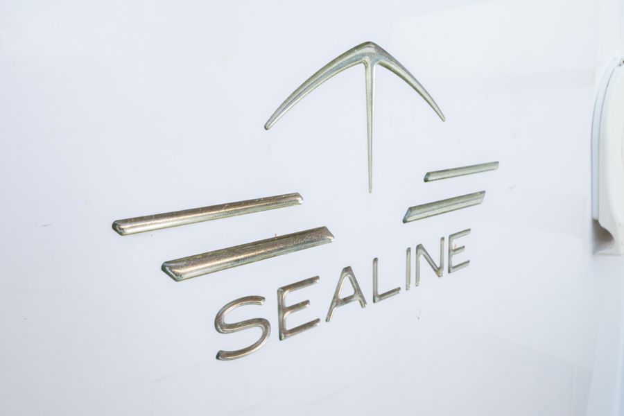2018 Sealine F380