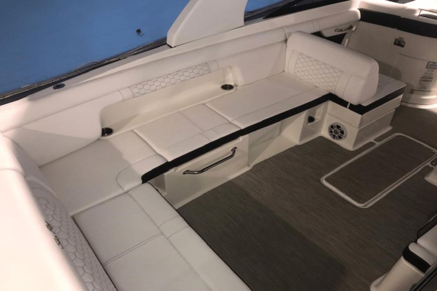 2019 Sea Ray 290 SDX-OB