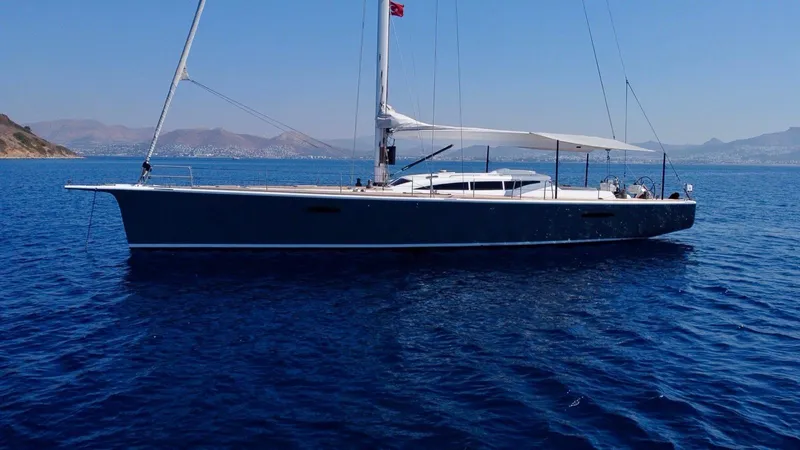 Touché Yacht Photos Pics Sailing yacht Windseeker Raised Pilot Saloon 2010 on calm blue sea.