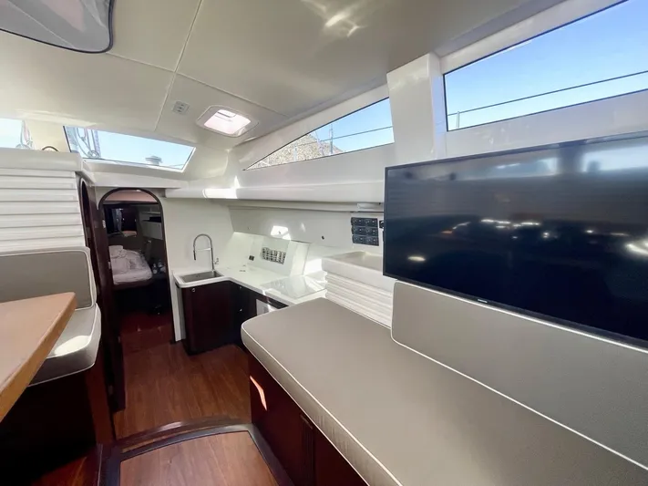 Touché Yacht Photos Pics 