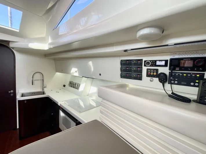 Touché Yacht Photos Pics 