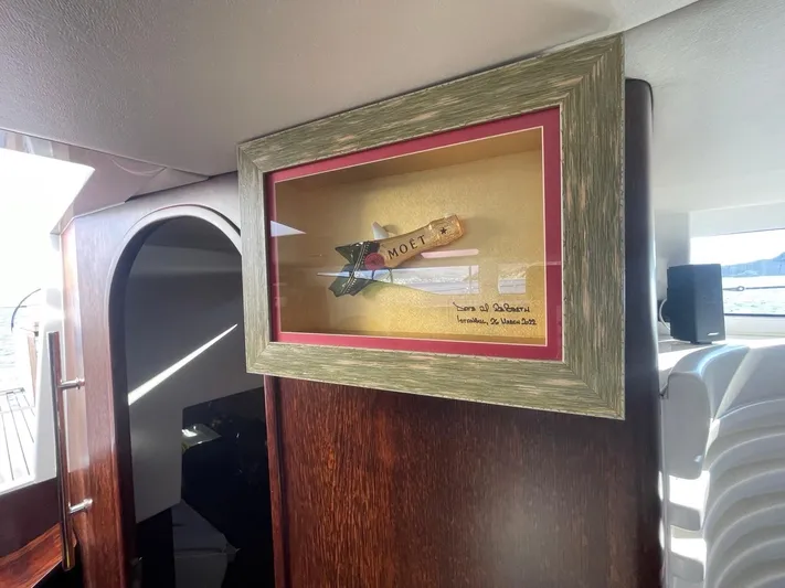 Touché Yacht Photos Pics 