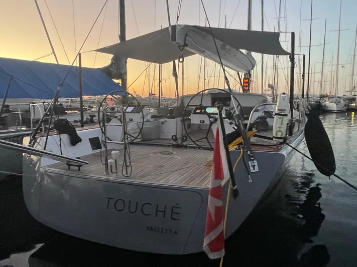 Touché Yacht Photos Pics 