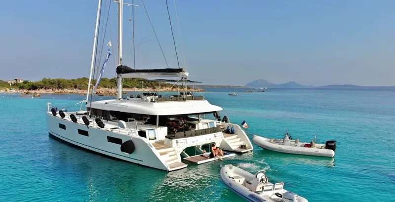  Yacht Photos Pics Lagoon 620