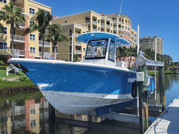 Sea Hunt Ultra 275 SE