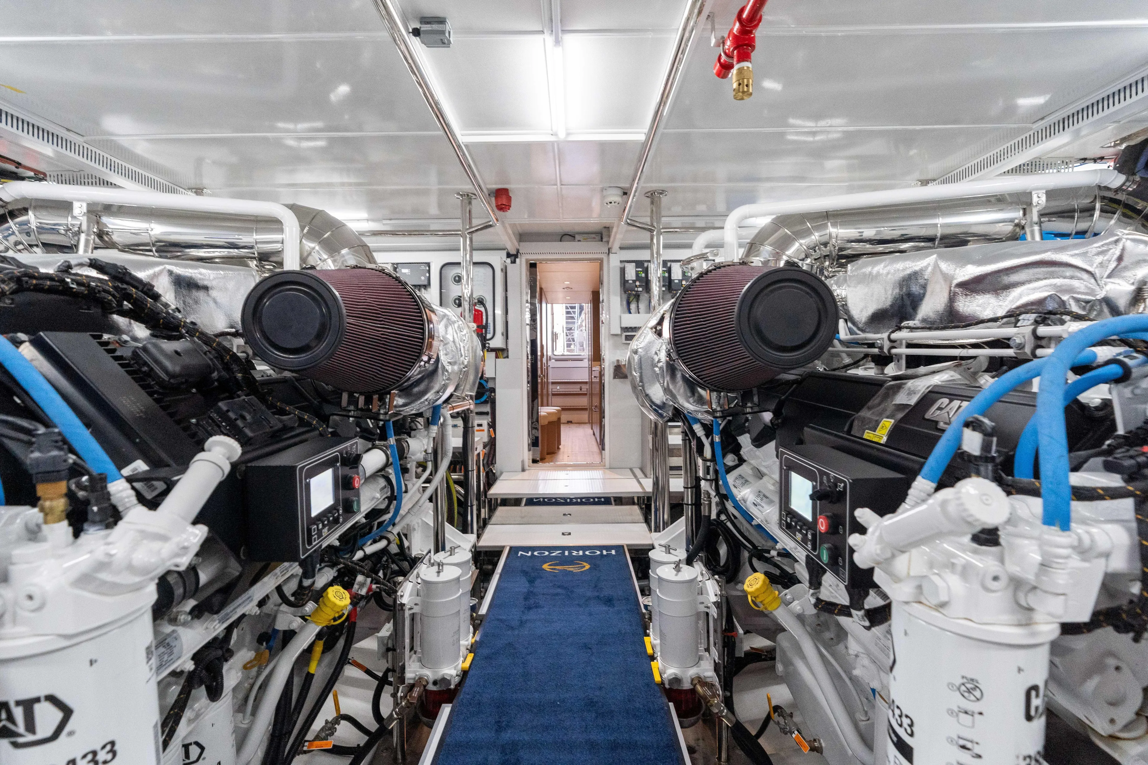 Horizon Fd100-914 / Available Flibs 2025 Yacht Photos Pics Engine room of 2026 Horizon FD100 yacht, featuring advanced machinery and equipment.