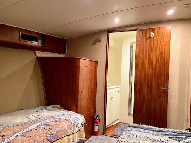 2000 Custom Carolina 56 