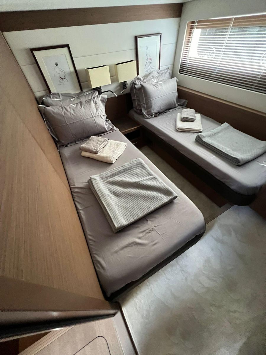 2022 Beneteau 62 