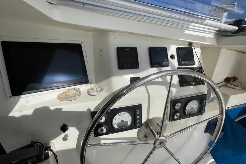 Nadi Yacht Photos Pics Steering wheel and navigation instruments on a 2010 Knysna 480 yacht.
