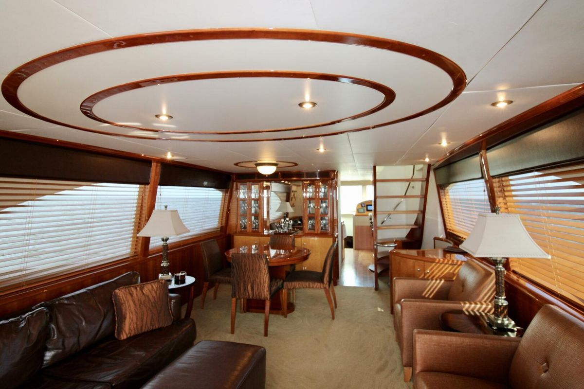 2007 Lazzara 74 