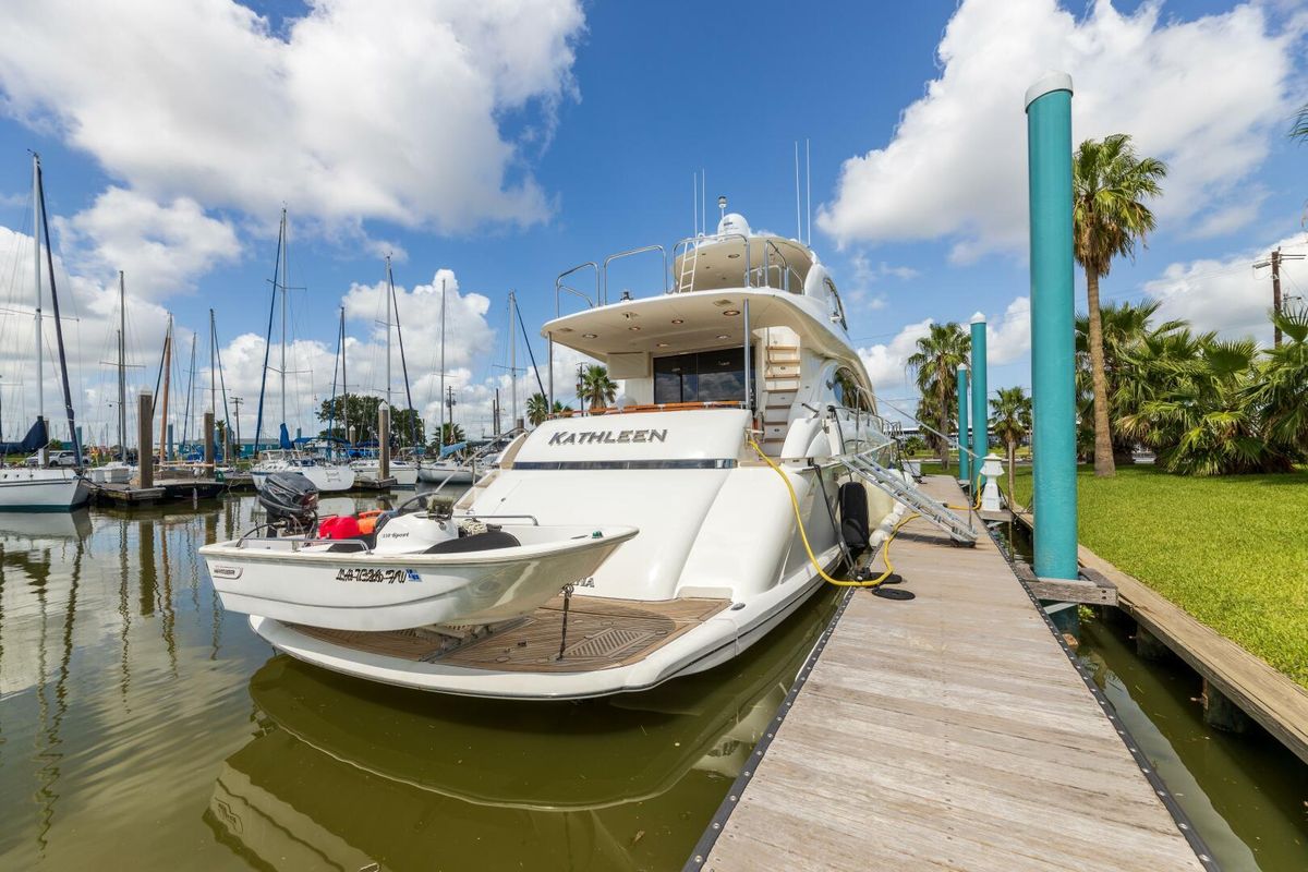 2007 Lazzara 74 