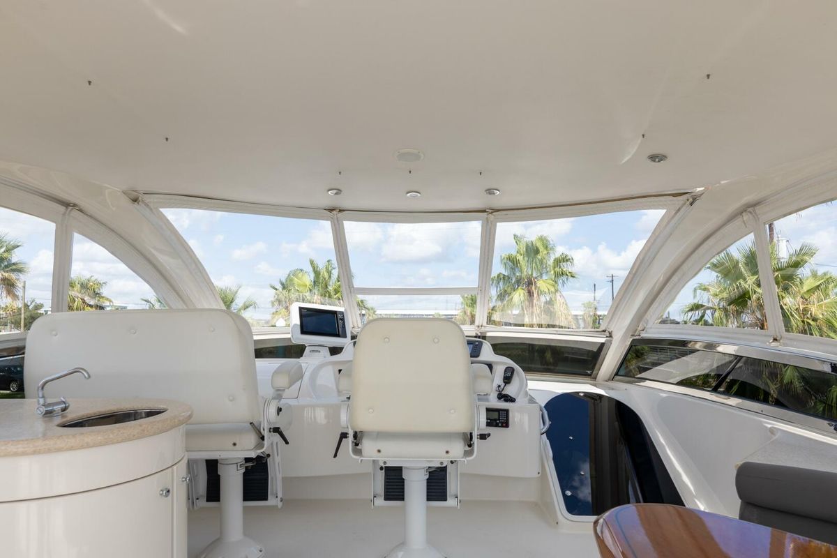 2007 Lazzara 74 