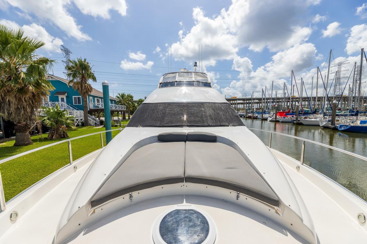 2007 Lazzara 74 