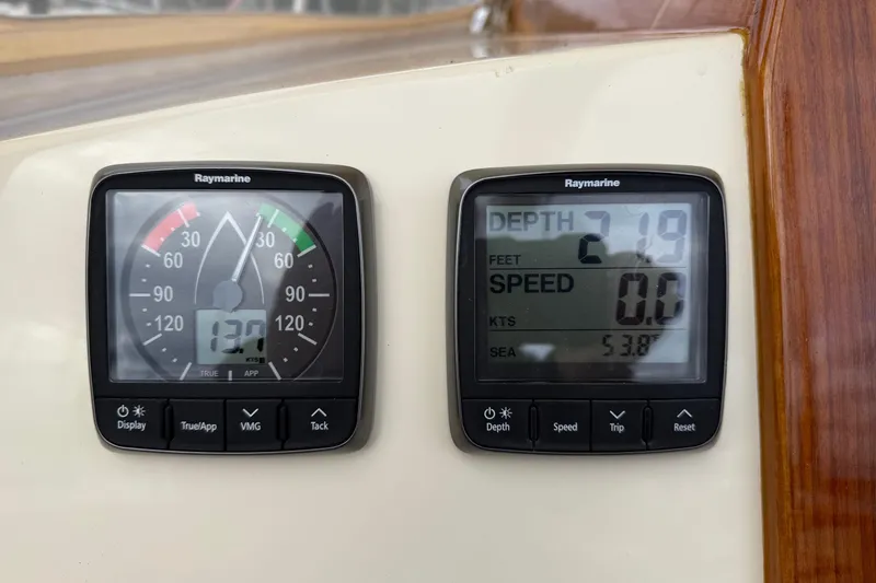 Sea Suite Yacht Photos Pics Hinckley DS 42 yacht instruments showing depth, speed, and wind data, 2015 model.