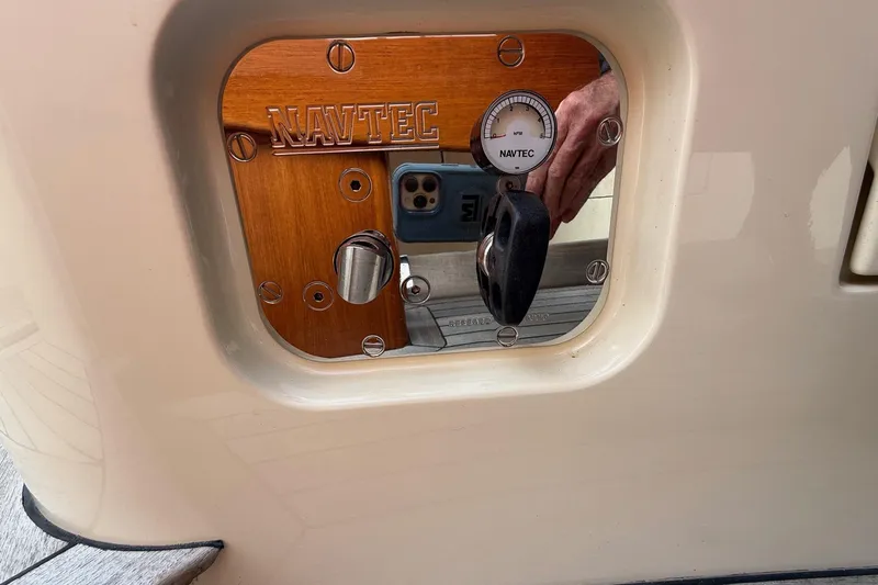 Sea Suite Yacht Photos Pics Hinckley DS 42 2015 boat control panel with Navtec gauge and key.