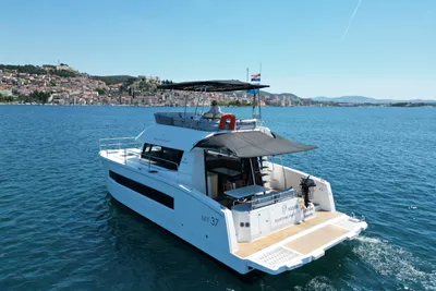 Fountaine Pajot MY 37
